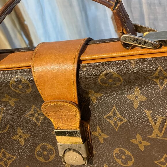 Vintage Leather 1970's Louis ? Monogram Doctors Bag Satchel Bag Handbag... Real? - Picture 9 of 9